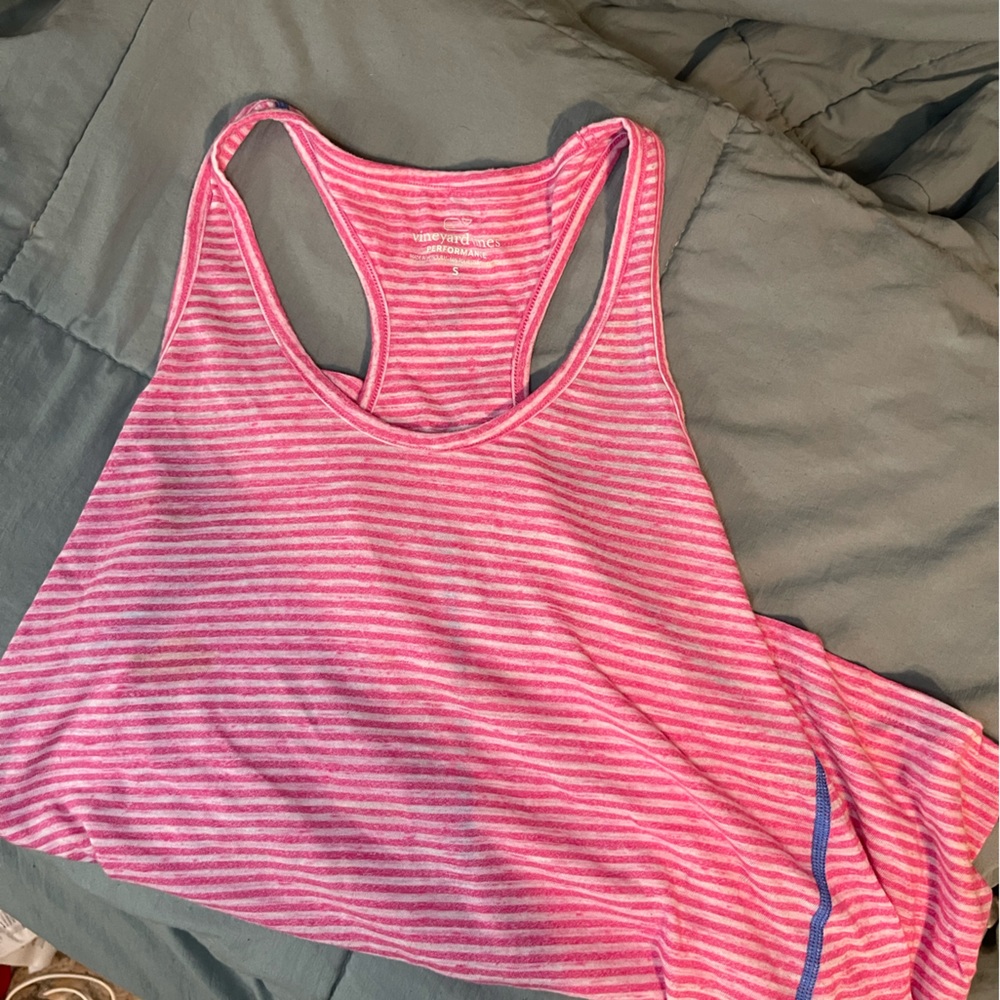 Vineyard vines tank top